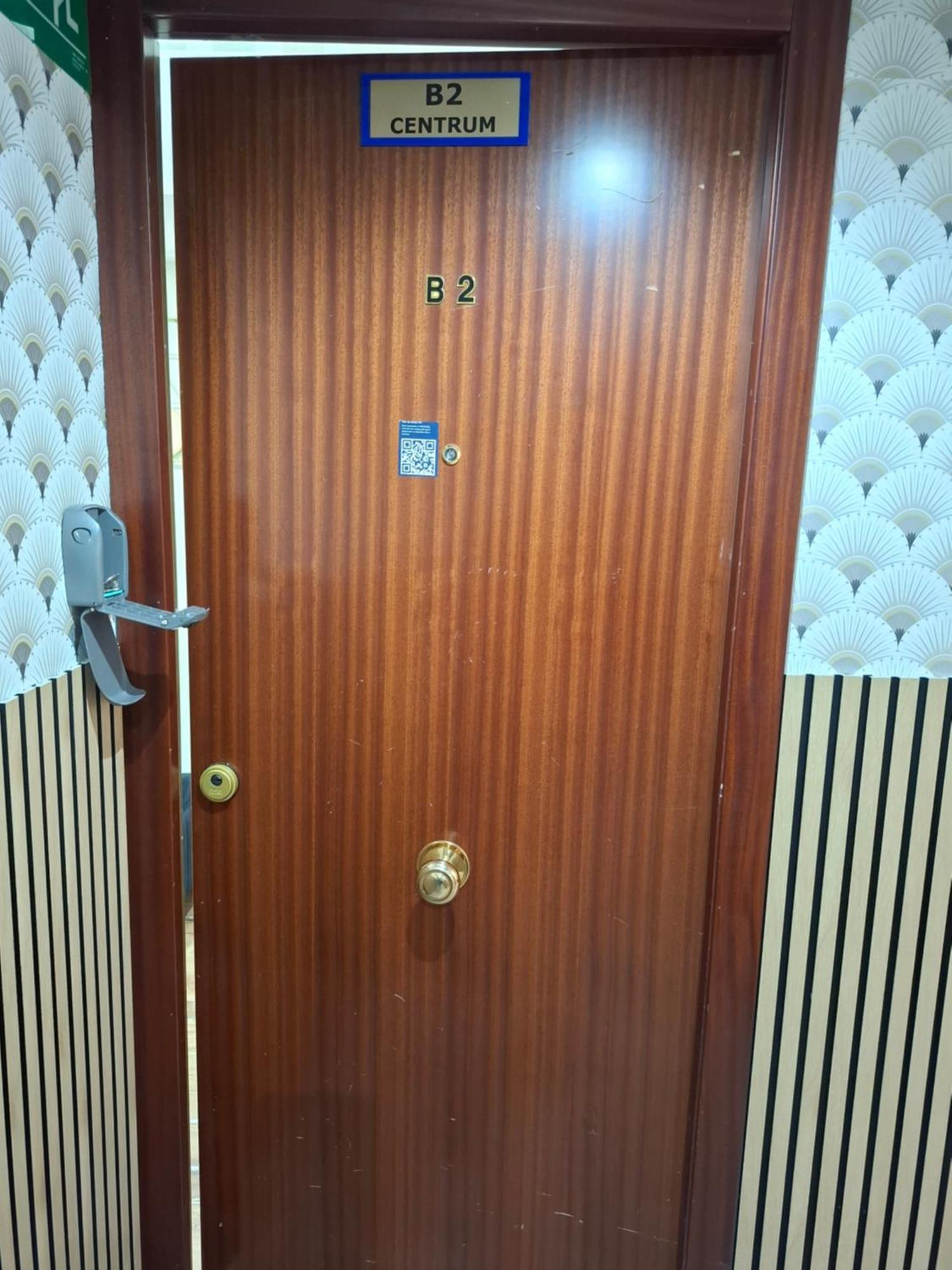 Centrum لقنت الغرفة الصورة